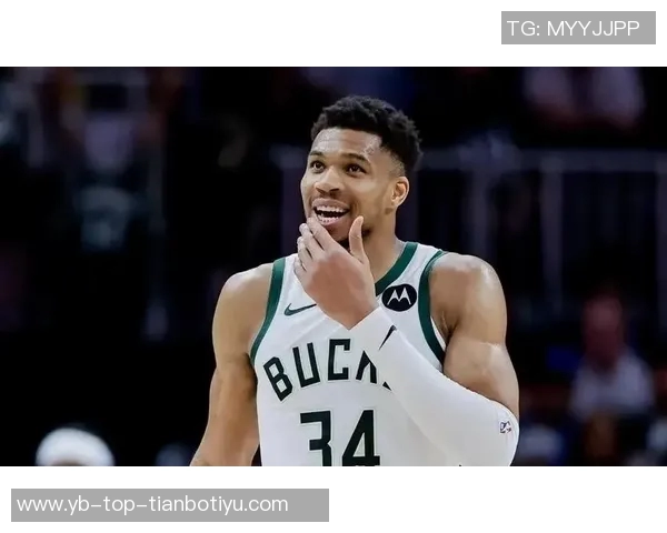 字母哥新赛季定妆照展现强大肌肉压迫感迎接生涯第13个赛季的挑战