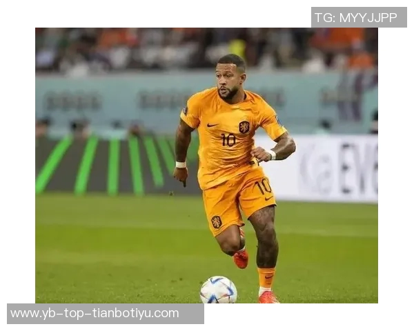 德佩替补席开怀大笑心态超好即便科林蒂安0-1落后依然乐观面对比赛